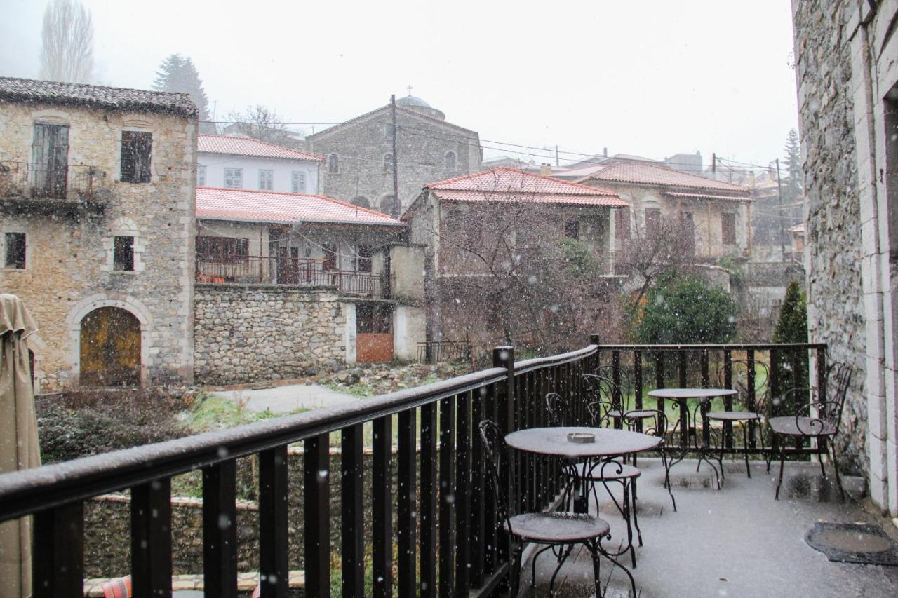 Tsarbou Guesthouse สเตมนิตซา ภายนอก รูปภาพ